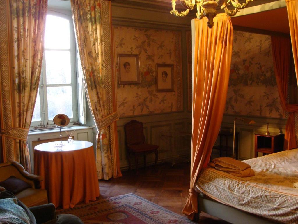 Le Chateau D'Ailly Parigny  Zimmer foto